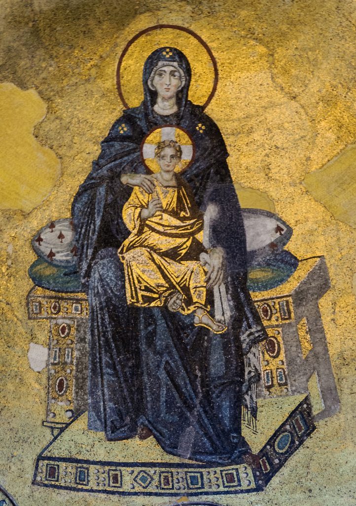 Il mosaico della Vergine Maria e Cristo nell'abside di Santa Sofia. Per gentile concessione di Wikimedia Commons.