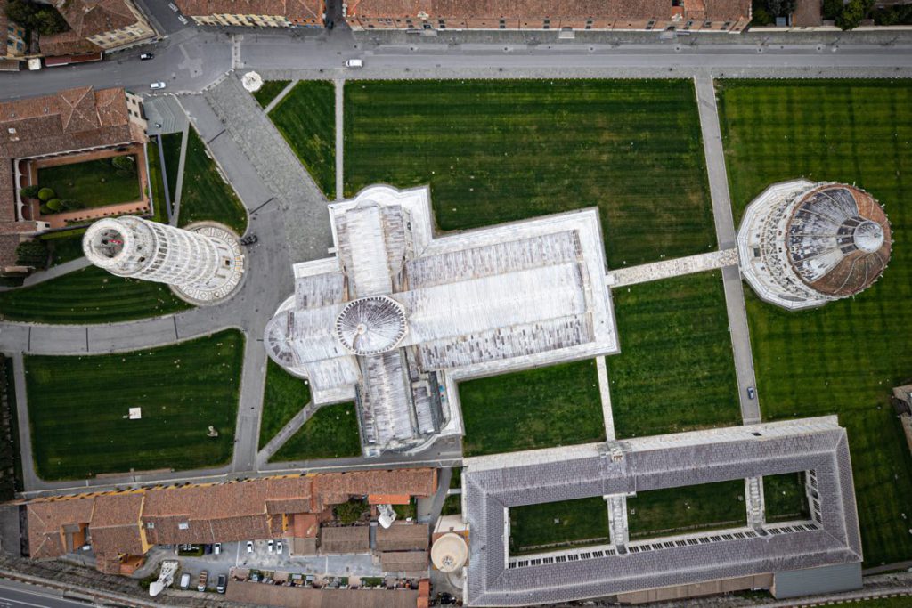 piazza dei Miracoli, Pisa