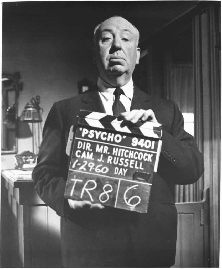 Alfred Hitchcock sul set di Psycho © Universal Pictures