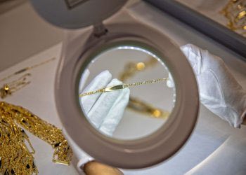 I bracciali Alessi Domenico collocano minibond da 300 mila euro sulla piattaforma Fundera