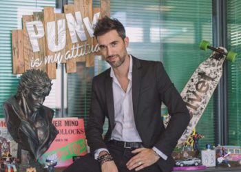 Next Heroes, l’incubatore lanciato da Velvet Media, in trattative per aprire il capitale ai fondi. Intanto sceglie le prime startup da supportare