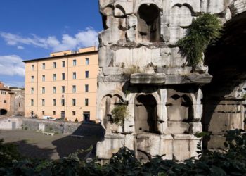 La società alberghiera LHM gestirà Palazzo al Velabro a Roma, di proprietà di UnipolSai sgr