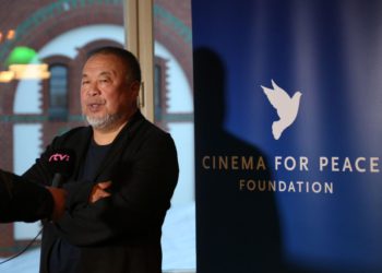 L’artista dissidente cinese Ai Weiwei sta facendo a Berlino un monumento a Mikhail Gorbachev, l’ultimo leader dell’Unione Sovietica