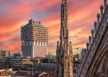 HINES: Il saluto a Milano della Torre Velasca
