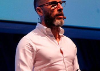 TIM, le deleghe del ceo Gubitosi al presidente Salvatore Rossi. Pietro Labriola (ceo TIM Brasil) diventa dg del gruppo. A ore la nomina degli advisor e apertura dataroom per KKR