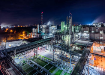 Fabbrica Italiana Sintetici nel mirino di Carlyle, Advent, Bain e Permira