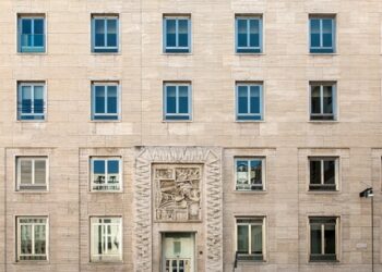 Kryalos sgr acquista dal fondo Cereit di Cromwell property group l’edificio milanese di Piazza Affari 2 per 93,6 mln euro