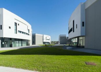 Data4 (Broookfield Infrastructure) investirà un mld euro in modernizzazione e sviluppo del campus di Cornaredo (Milano)