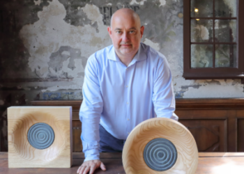 Premio alla Carriera Alfredo d’Andrade 2023 a FULVIO MORELLA per la sua arte minimalista, inclusiva e multisensoriale.