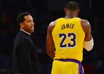 Maverick Carter, il business manager della leggenda del basket Usa LeBron James, cerca 5 mld $ per lanciare una lega concorrente all’NBA