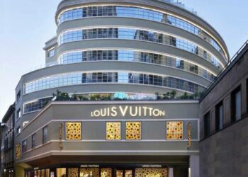 Invesco Real Estate vende l’ex Garage Traversi di Milano alla famiglia Grimaldi per 135 mln. Ora è locato a Louis Vuitton