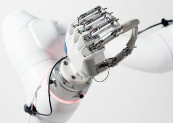 Prensilia, che sviluppa robot umanoidi, incassa round seed dal polo di tech transfer RoboIT