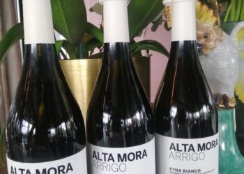 Cusumano, l’Etna e la cultura del territorio sulla terrazza del Ceresio 7 a Milano
