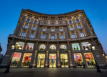 Hines vende Cordusio 2.0 per oltre 300 mln euro a Tadashi Yanai. L’immobile, acquisito nel 2016 per 120-130 mln, è locato a Uniqlo e Bain & Co, fra gli altri
