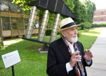 “I temp(l)i cambiano”: l’opera di Michelangelo Pistoletto, realizzata per Erion Weee, torna a Milano