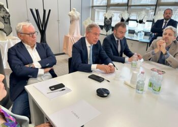 Va in porto il salvataggio della lingerie di lusso La Perla: il nome dell’acquirente, un socio industriale, sarà svelato il 10 giugno