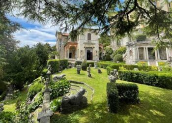Oggi e domani “Appuntamento in Giardino”: visite guidate e musica tra Casa Museo Pogliaghi a Varese e San Carlone ad Arona