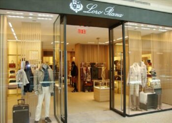 Il brand vercellese del cachemire Loro Piana in amministrazione giudiziaria per un anno, con l’accusa di alimentare un sistema colposo di sfruttamento