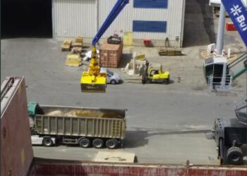 Fhp Holding Portuale (F2i sgr) firma accordo preliminare per acquisire l’80% del terminal But (nel porto di Savona)
