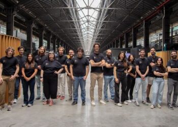 Wibo, la startup del corporate learning, chiude round da 500k euro, guidato da un gruppo di business leader tra cui Oscar Farinetti (Eataly) e Lorenzo Lagorio (easyJet)