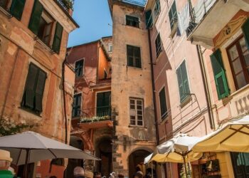 Alma Farmacie (Pharma Green Holding) amplia a 67 punti la rete acquisendo la Farmacia Cinqueterre a Monterosso