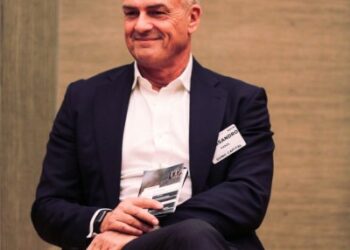 Blue Global Estate Holding compra immobile a Milano con una cartolarizzazione da 10 mln euro strutturata da Zenith Global