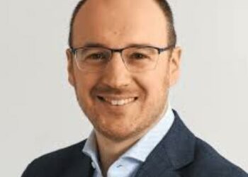 Sistema Azimut, polo di aggregazione, multi asset e multi area