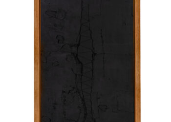Cubo, in Unipol Tower a Milano, accoglie fino al 5 maggio “Abitare il Nero. Da Alberto Burri ai Fashion Designer della Scuola giapponese”