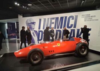 “I nemici del Drake. Enzo Ferrari e le scuderie inglesi” al Mauto di Torino fino all’11 ottobre