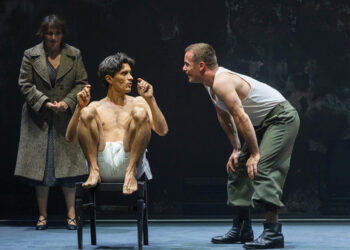 Al Teatro Franco Parenti di Milano è in scena fino a domani “La storia”, il celebre romanzo di Elsa Morante ora nella versione teatrale firmata dal regista Fausto Cabra