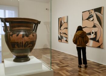“Vortici. Alexi Worth in dialogo con la ceramica antica” alle Gallerie d’Italia di Napoli fino al 5 luglio