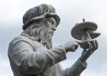 “Leonardo torna a Vinci” con il monumento dello scultore Filippo Tincolini