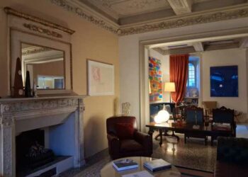 “Arte in vacanza” all’Albergo Pietrasanta in Versilia fino all’8 settembre