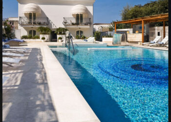 Starhotels rileva l’Hotel Villa Blu di Anacapri dal gruppo HS (famiglia Spinelli).