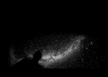 Stefano Mario Zatti con “di polvere le stelle” in scena fino al 27 giugno all’Atipografia di Arzignano (Vicenza)