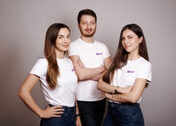 La startup fashion-tech milanese Cloov chiude un round da un mln euro circa e lancia il software AI Uplyst. La raccolta è stata guidata da StyleIT (CDP Venture Capital)